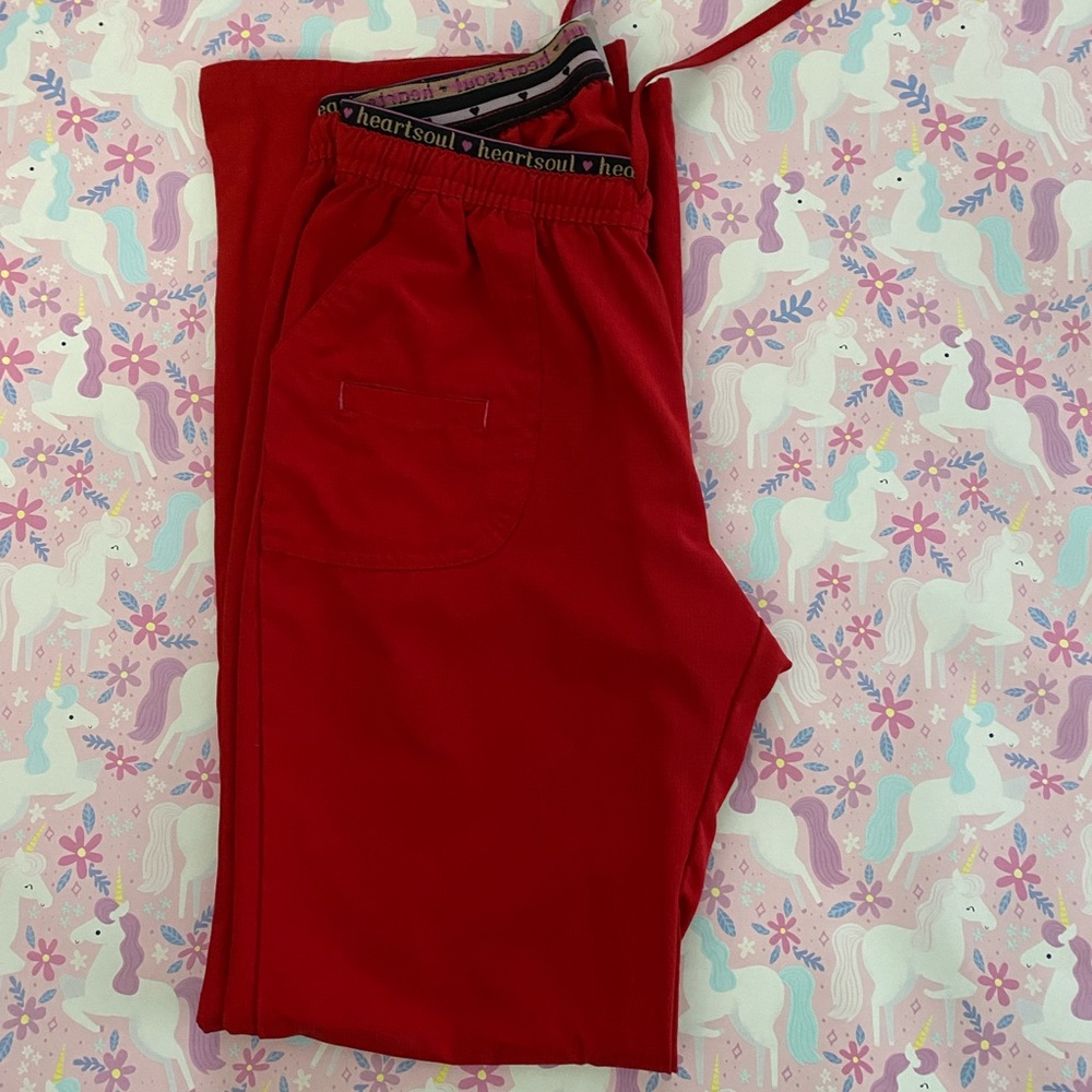 Heart & Soul scrub pants red size small
